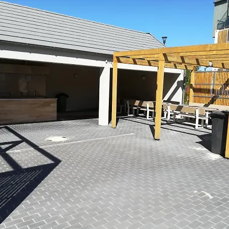 Oaza Kolobrzeg-podczele Kompleks Feniks Basen Silownia Jacuzii Apartman