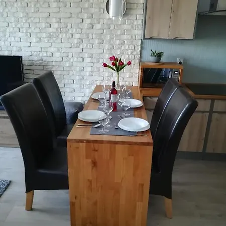 Διαμέρισμα Oaza Kolobrzeg-podczele Kompleks Feniks Basen Silownia Jacuzii *